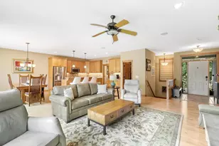 8415 Groveland Rd, Mounds View, MN 55112 - Photo 8