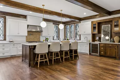 2204 W Lake Of The Isles Parkway, Minneapolis, MN 55405 - Photo 8