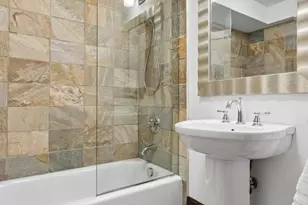 2204 W Lake of the Isles Pkwy, Minneapolis, MN 55405 - Photo 42