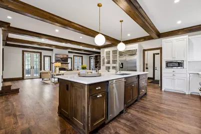 2204 W Lake Of The Isles Parkway, Minneapolis, MN 55405 - Photo 12