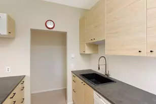 2421 Emerson Ave S, Minneapolis, MN 55405 - Photo 24