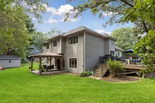 2041 Oakridge St, Saint Paul, MN 55119 - Photo 52