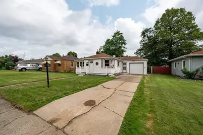 2434 9th Avenue E, Hibbing, MN 55746 - Photo 1