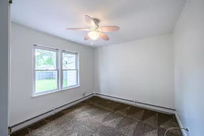 2434 9th Avenue E, Hibbing, MN 55746 - Photo 8