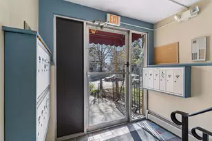 2212 Aldrich Ave S, Minneapolis, MN 55405 - Photo 2