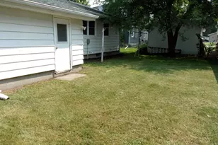 218 E 2nd St, Blue Earth, MN 56013 - Photo 26