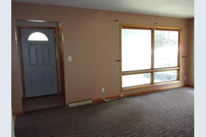218 E 2nd Street, Blue Earth, MN 56013 - Photo 6