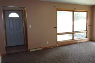 218 E 2nd St, Blue Earth, MN 56013 - Photo 6