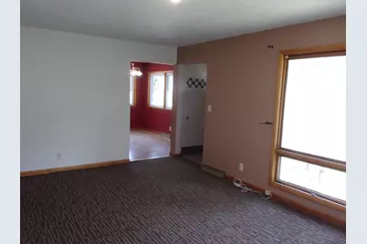 218 E 2nd Street, Blue Earth, MN 56013 - Photo 8