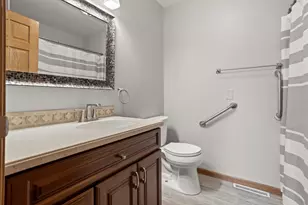 1108 S River Dr, Moorhead, MN 56560 - Photo 22