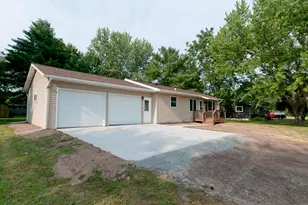 417 Spruce Ave, Cameron, WI 54822 - Photo 4