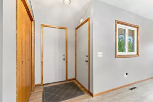1014 Grant Cir S, Anoka, MN 55303 - Photo 16