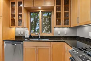 1297 Black Oaks Ct N, Plymouth, MN 55447 - Photo 18