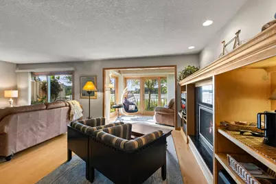 1297 Black Oaks Court N, Plymouth, MN 55447 - Photo 8