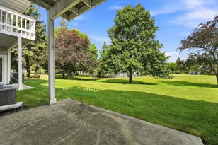 1063 Duckwood Dr, Eagan, MN 55123 - Photo 24