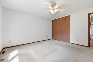 1063 Duckwood Dr, Eagan, MN 55123 - Photo 20