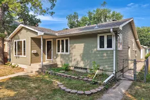 326 11th St N, Breckenridge, MN 56520 - Photo 2