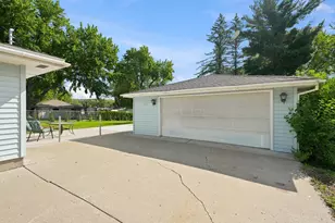 1148 Aurora Ave, Saint Paul Park, MN 55071 - Photo 4