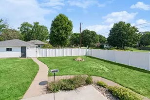 2110 E 87th St, Bloomington, MN 55425 - Photo 32