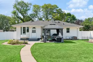 2110 E 87th St, Bloomington, MN 55425 - Photo 34