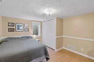 2110 E 87th St, Bloomington, MN 55425 - Photo 26