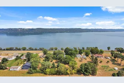 32297 Lakeview Drive, Lake City, MN 55041 - Photo 12