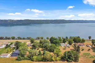 32297 Lakeview Dr, Lake City, MN 55041 - Photo 12