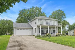 32297 Lakeview Dr, Lake City, MN 55041 - Photo 30