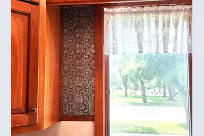 120 Park Avenue W, Renville, MN 56284 - Photo 8