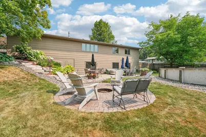 2318 Friendship Lane, Burnsville, MN 55337 - Photo 32