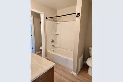 2860-2862 Wheeler Street N, Roseville, MN 55113 - Photo 14