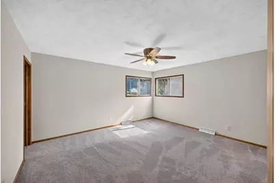 508 E Main Street, Hayfield, MN 55940 - Photo 8