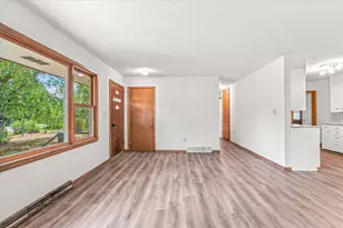 702 Power Ave S, Hinckley, MN 55037 - Photo 4