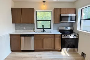 213 7th Ave SE, Elbow Lake, MN 56531 - Photo 2