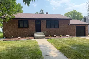 213 7th Ave SE, Elbow Lake, MN 56531 - Photo 1