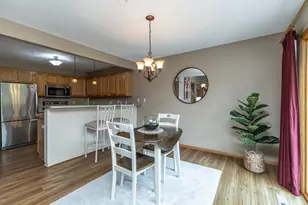 6822 Benton Cir, Inver Grove Heights, MN 55076 - Photo 10