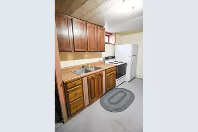245 Kneale Avenue N, Thief River Falls, MN 56701 - Photo 16