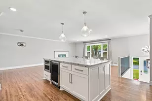 6616 Hillside Ln, Edina, MN 55439 - Photo 12