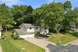 6616 Hillside Ln, Edina, MN 55439 - Photo 36