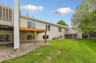 4991 Bluff Heights Trail SE, Prior Lake, MN 55372 - Photo 4