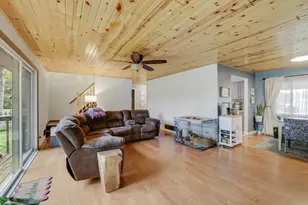 2735 18th Ave E, North Saint Paul, MN 55109 - Photo 10