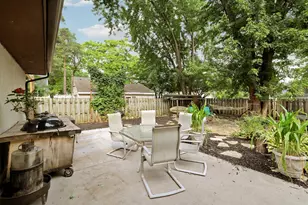 2735 18th Ave E, North Saint Paul, MN 55109 - Photo 48