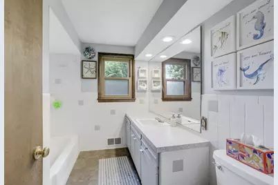 2735 18th Avenue E, North Saint Paul, MN 55109 - Photo 34