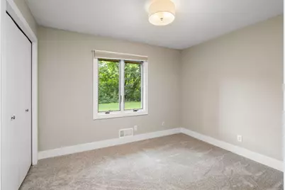 18510 25th Avenue N, Plymouth, MN 55447 - Photo 20