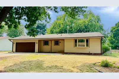 8001 Edgewood Avenue N, Brooklyn Park, MN 55445 - Photo 2