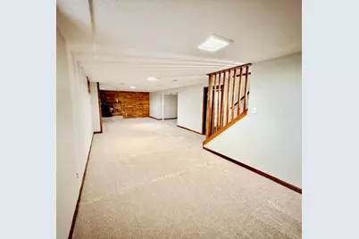 8001 Edgewood Avenue N, Brooklyn Park, MN 55445 - Photo 14