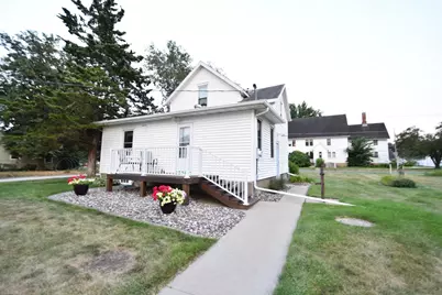 196 Mill Street, Zumbrota, MN 55992 - Photo 2