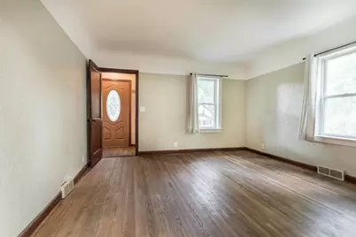 314 Birch Avenue W, Fergus Falls, MN 56537 - Photo 8