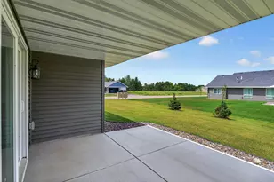 7222 Hawthorne Ct, North Branch, MN 55056 - Photo 28