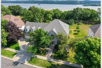 1484 Riverbluff Drive, Hastings, MN 55033 - Photo 2